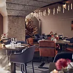 贝姆斯特城堡度假酒店 佐伊杜比斯特